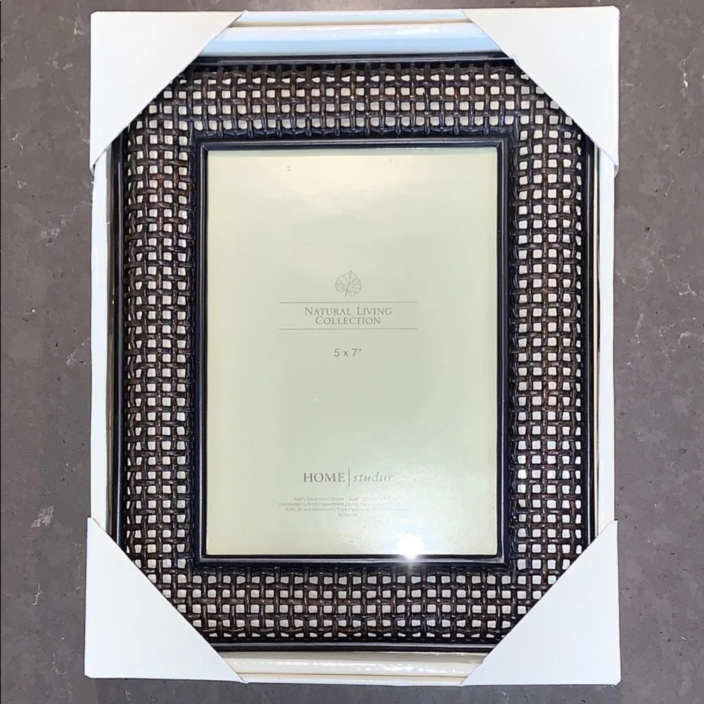 Final $ NiB Natural Living Collection 5 x 7 Woven Metal Tabletop Picture Frame